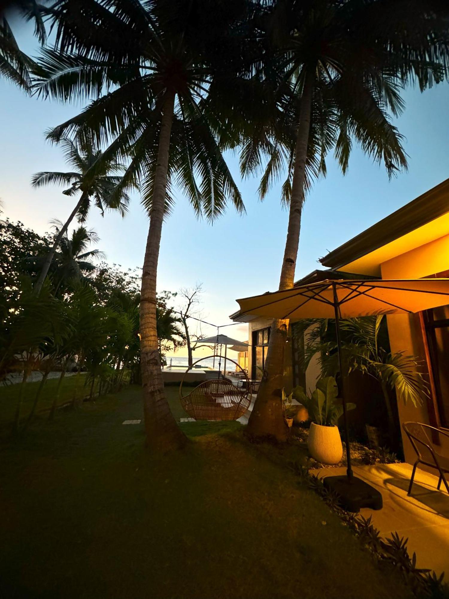 Southseas Beach Resort And Dive Center Santander Zewnętrze zdjęcie